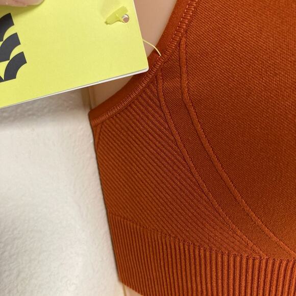 All in Motion Sports Bra XS Medium Support Seamless Copper Moisture Wicking - Picture 3 of 4